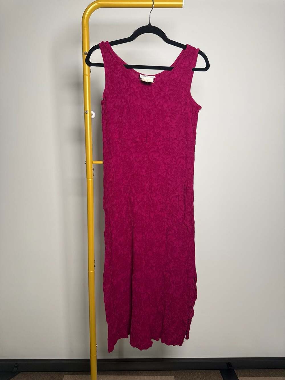 Karin Stevens Vintage Magenta Crinkle Rayon Sleeveless Midi Dress Size 12